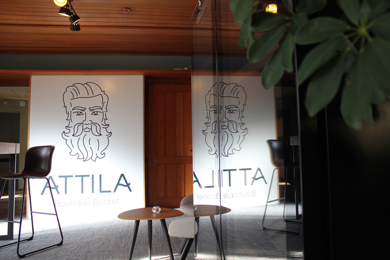Attila Lounge an Bord der MS Attila Boutique Boatel in der Schweiz